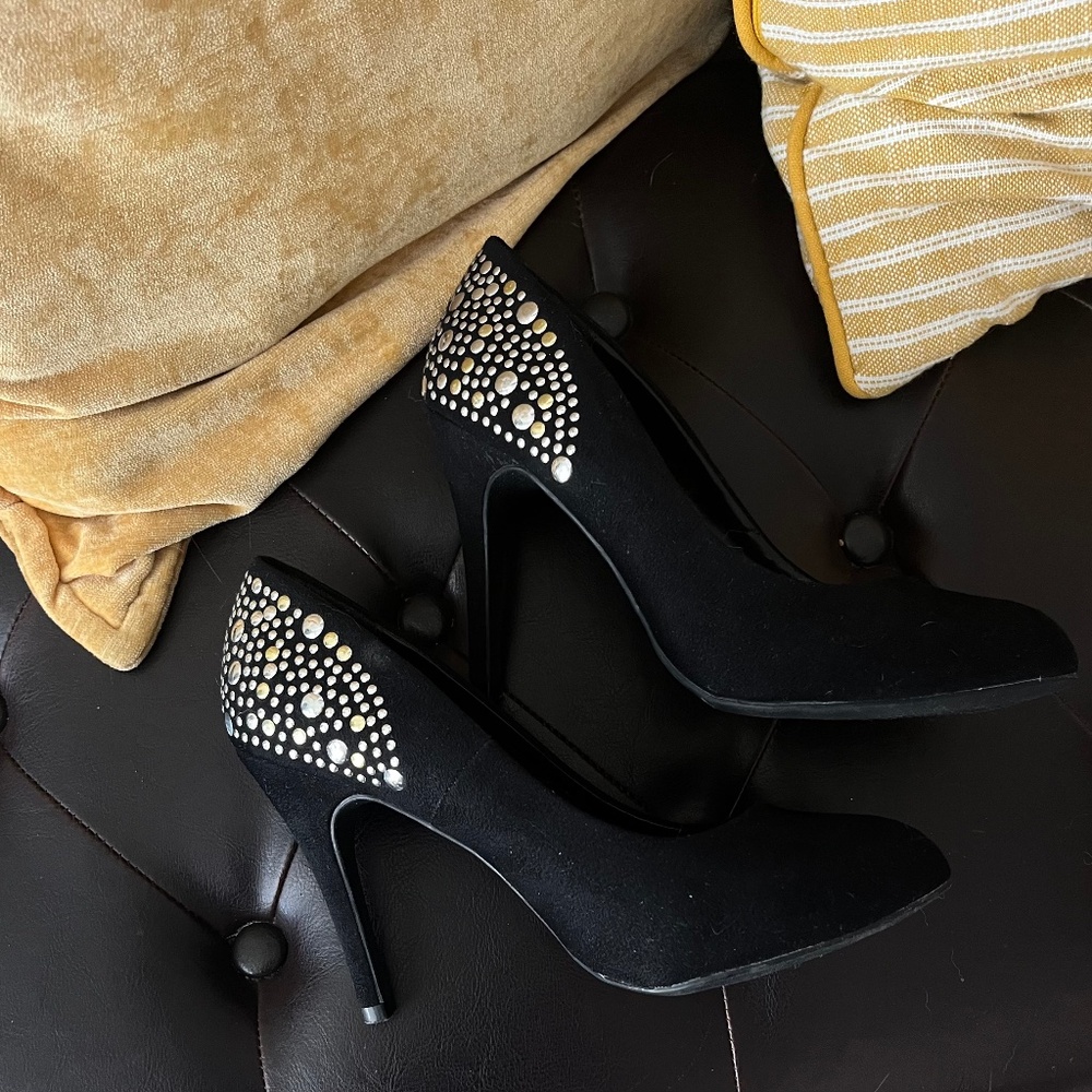 Size 7 1/2 stiletto